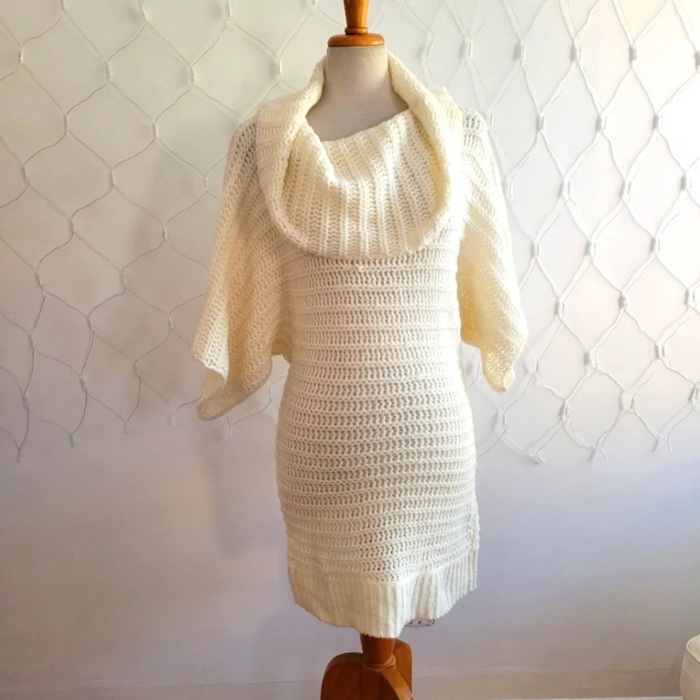 • Arden B Cowl Neck Sweater Dress • Sweet Cream • Size Small